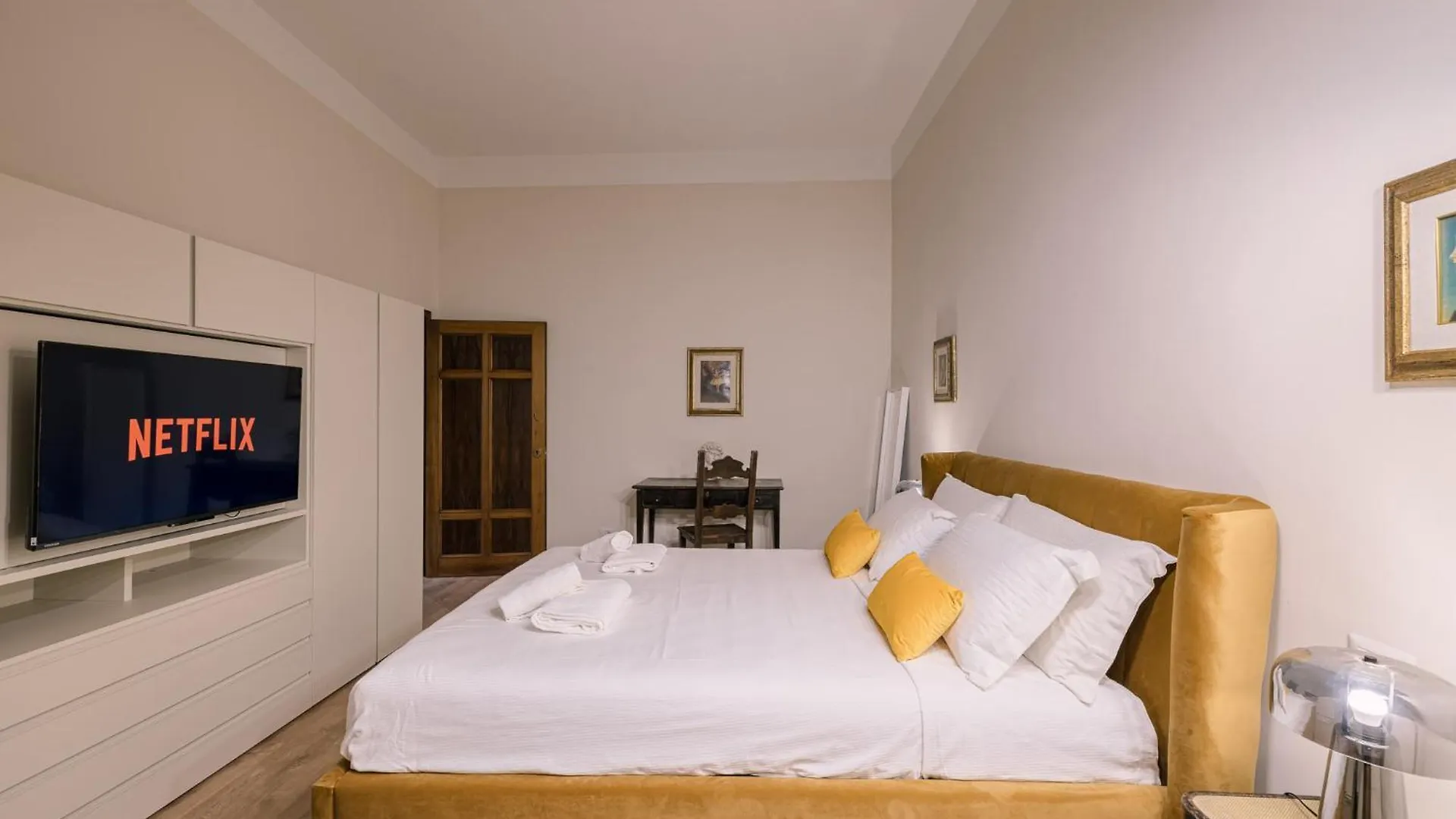 Accademia Luxury Art Apartment Florence 0*,